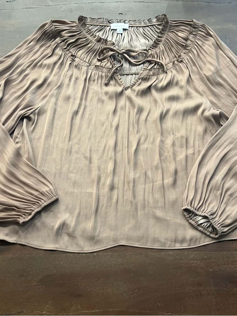 Evereve Taupe Long-Sleeve Peasant Blouse with Tie Neck - Size Large
